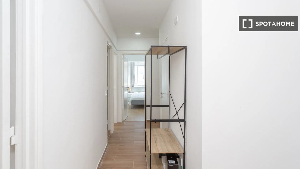 Double room Lisbon, 5 beds — photo 5