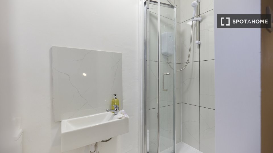 Apartment London, 5 beds, 145m² — photo 19