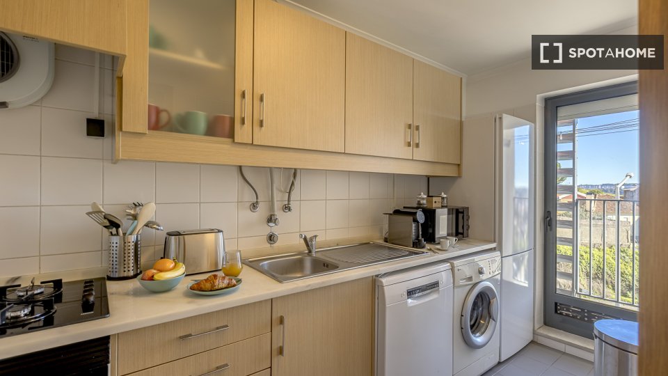 Apartment Lisbon, 3 beds — photo 16
