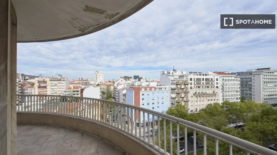 Double room Lisbon, 6 beds — photo 13