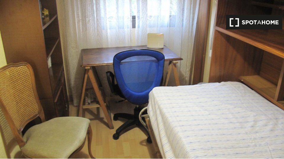 Double room Barcelona, 2 beds, 60m² — photo 8