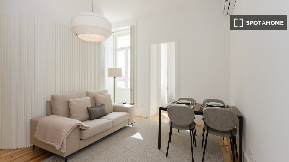 Apartment Porto, 2 beds, 120m² — photo 1