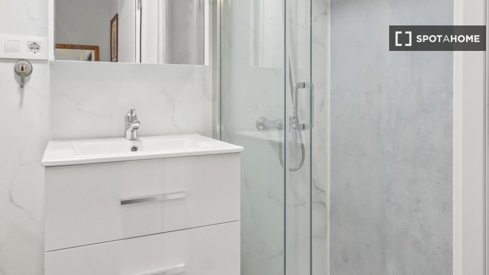 Apartment Alicante, 2 beds, 70m² — photo 19