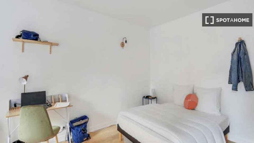 Double room Paris, 2 beds, 50m² — photo 1
