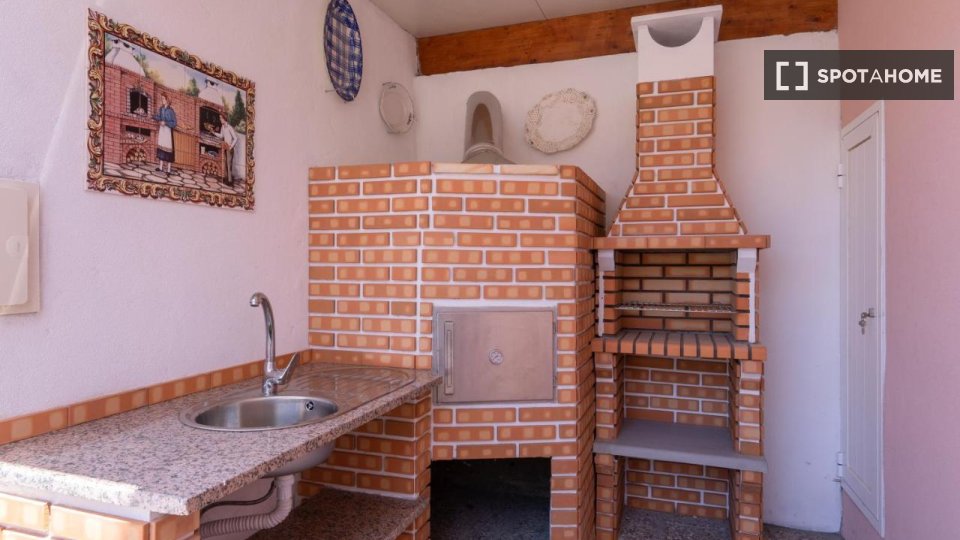 Apartment Porto, 3 beds, 130m² — photo 11