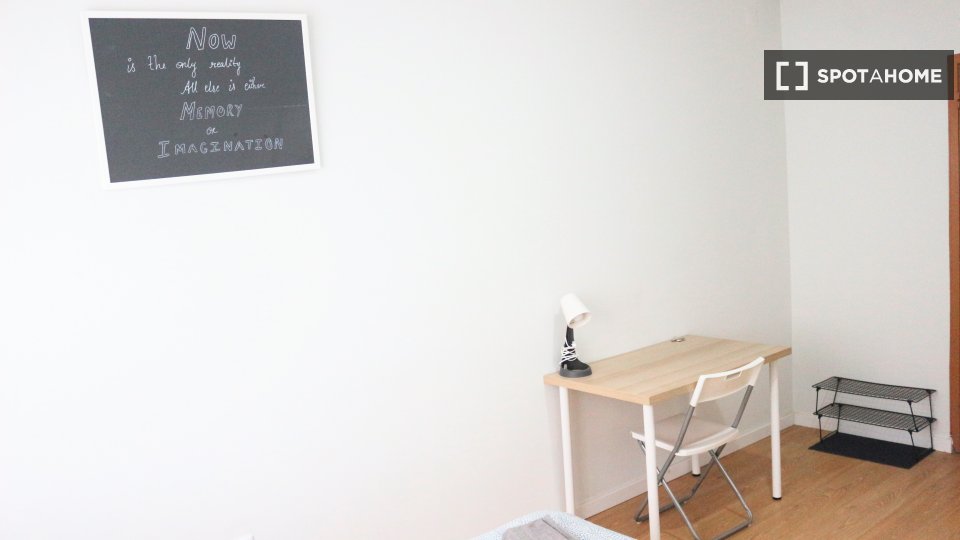 Double room Porto, 6 beds, 300m² — photo 4