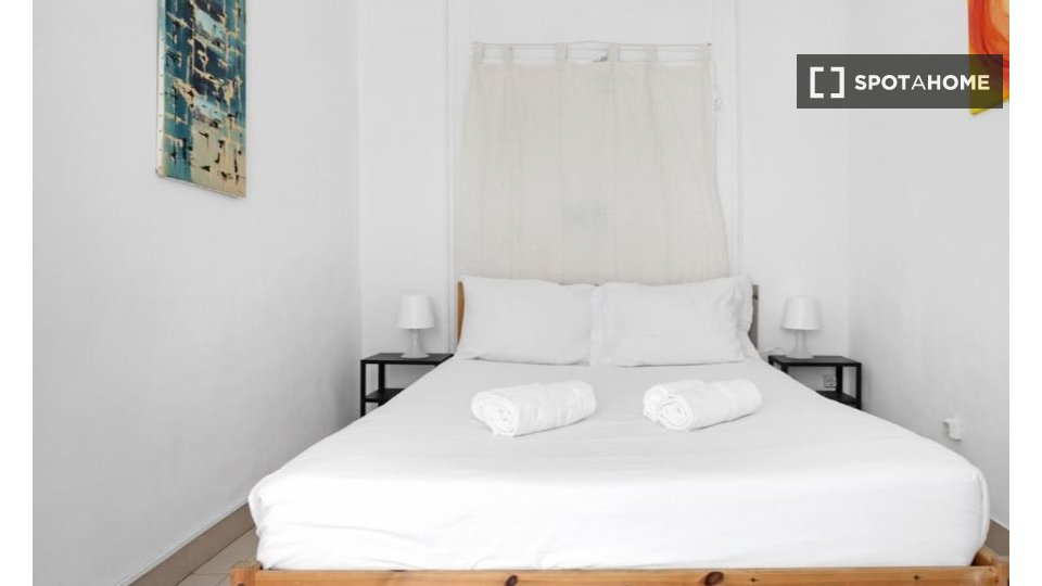 Apartment Lisbon, 4 beds, 95m² — photo 18
