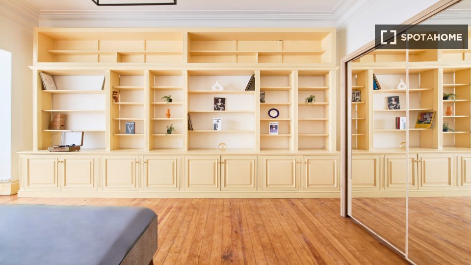 Double room Lisbon, 9 beds — photo 24