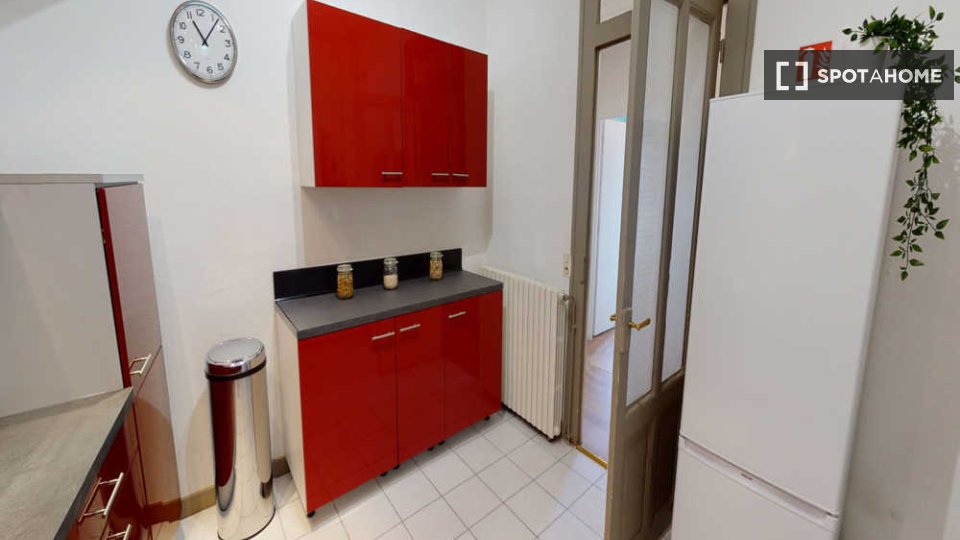 Double room Lyon, 5 beds, 130m² — photo 18