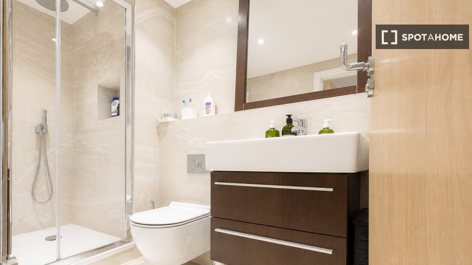 Apartment London, 2 beds, 90m² — photo 2