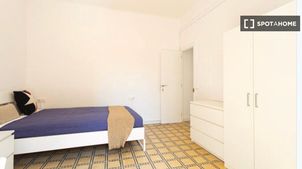 Double room Barcelona, 4 beds, 75m² — photo 8