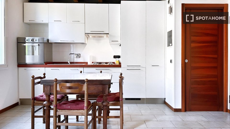 Apartment Bologna, 2 beds, 78m² — photo 4