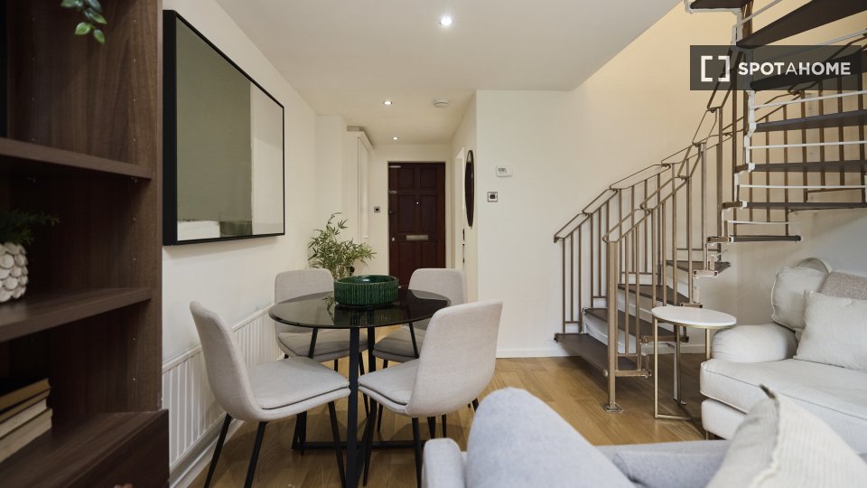 Apartment London, 2 beds, 58m² — photo 14