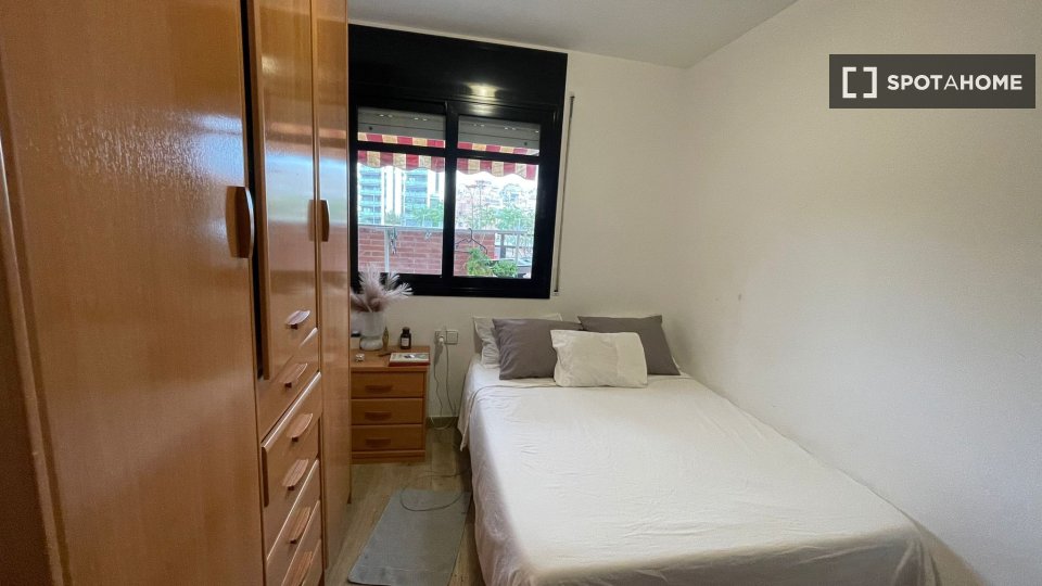 Double room Barcelona, 1 bed, 100m² — photo 17