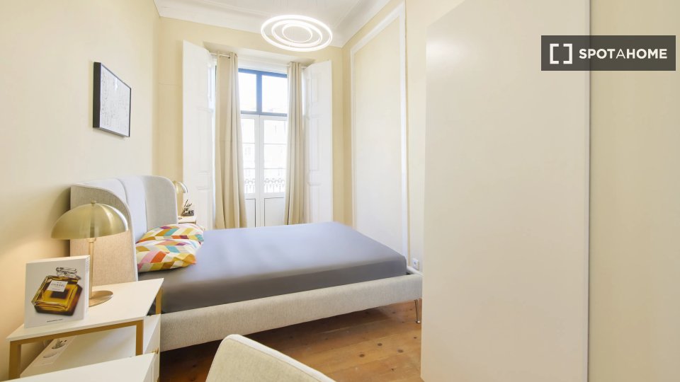 Double room Lisbon, 9 beds — photo 2