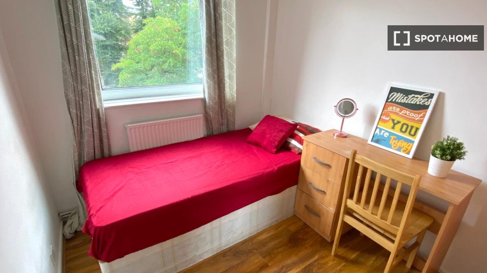 Double room London, 5 beds — photo 13