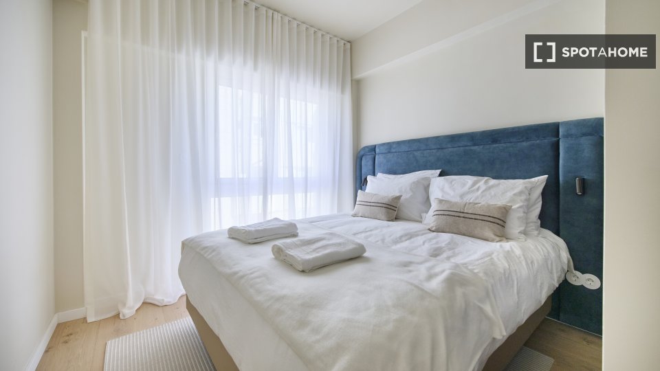 Apartment Lisbon, 1 bed — photo 11