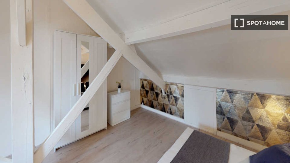 Double room Paris, 5 beds, 120m² — photo 10