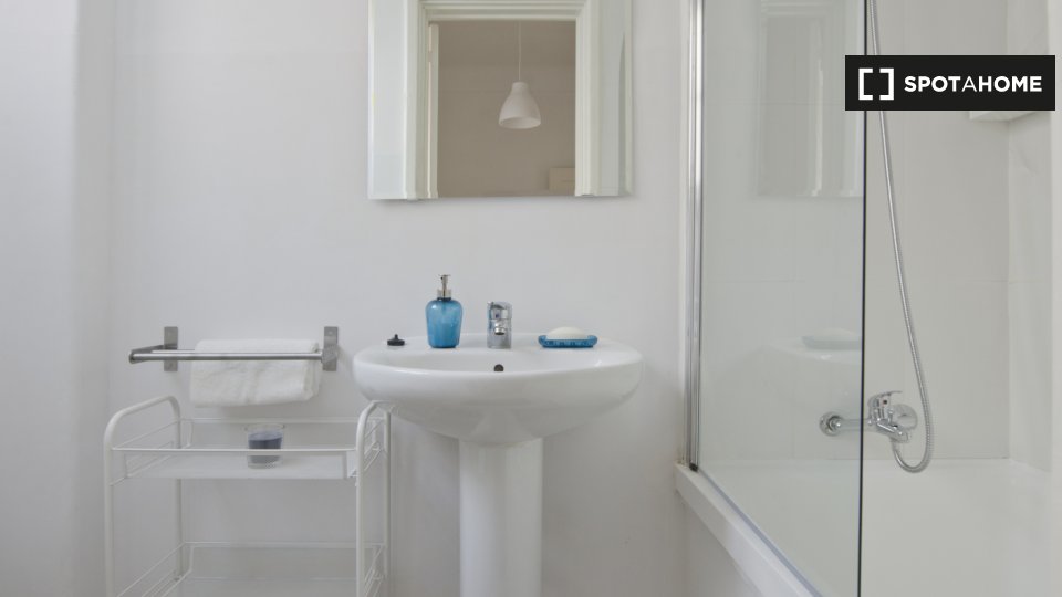 Apartment Lisbon, 6 beds — photo 5
