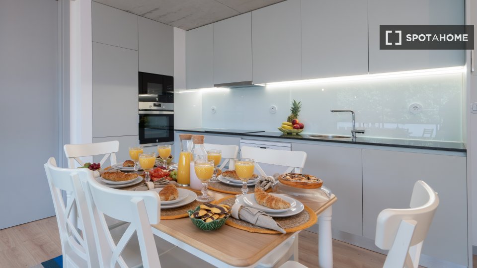 Apartment Porto, 2 beds, 80m² — photo 4