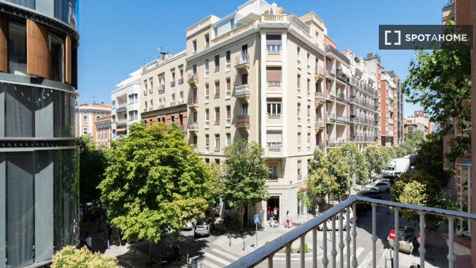 Double room Madrid, 7 beds — photo 40