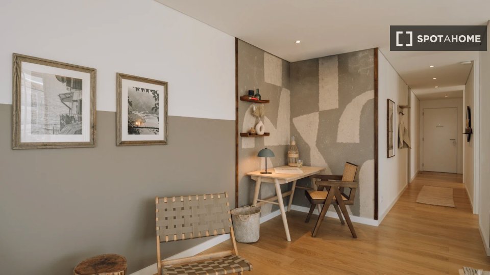 Apartment Lisbon, 2 beds, 97m² — photo 4