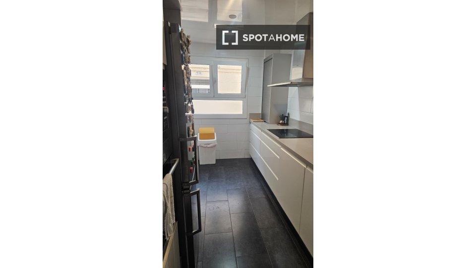 Double room Barcelona, 1 bed, 100m² — photo 6