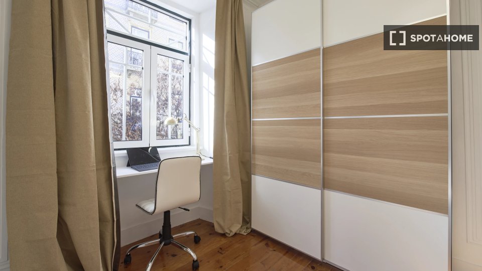 Double room Lisbon, 8 beds — photo 4
