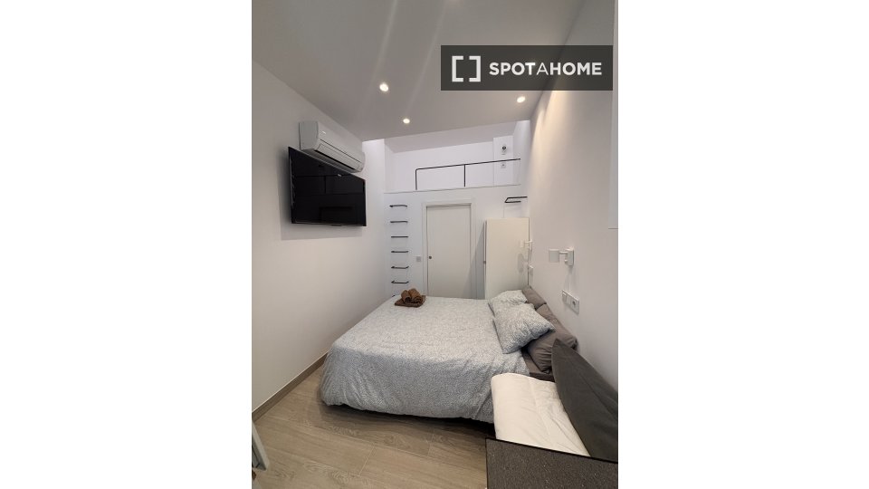 Apartment Madrid, 1 bed, 21m² — photo 12