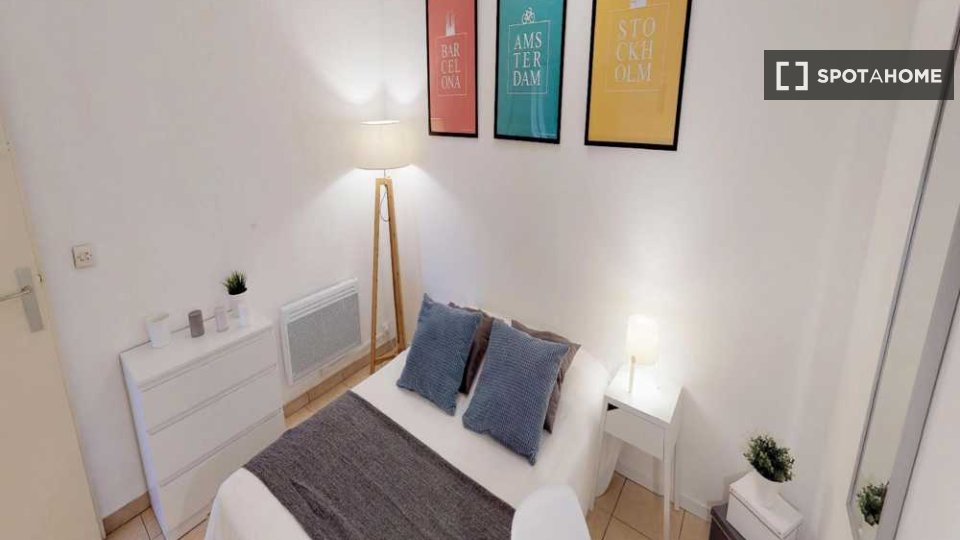 Double room Lille, 4 beds, 70m² — photo 12