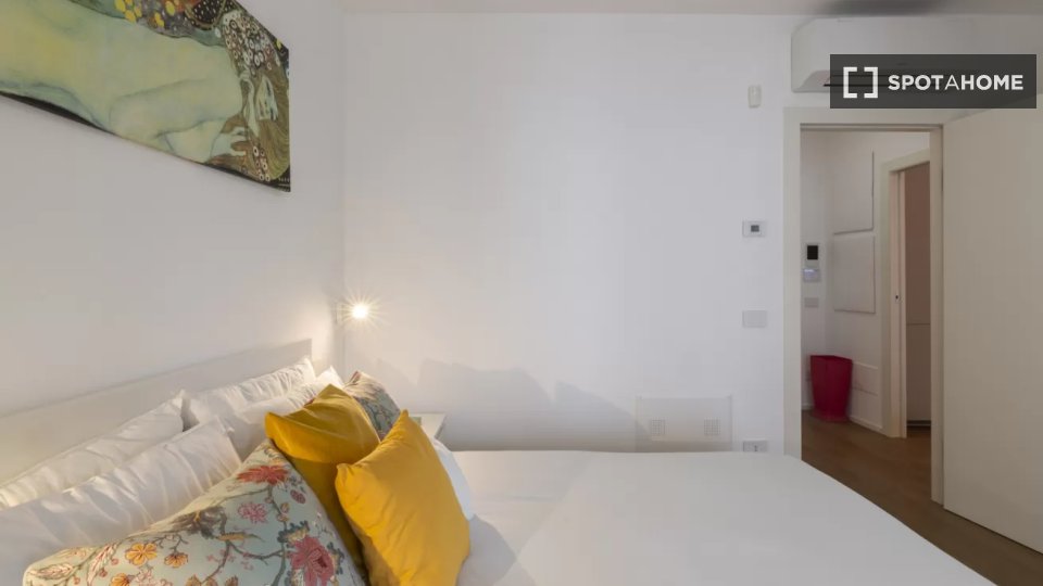 Apartment Milan, 1 bed — photo 9
