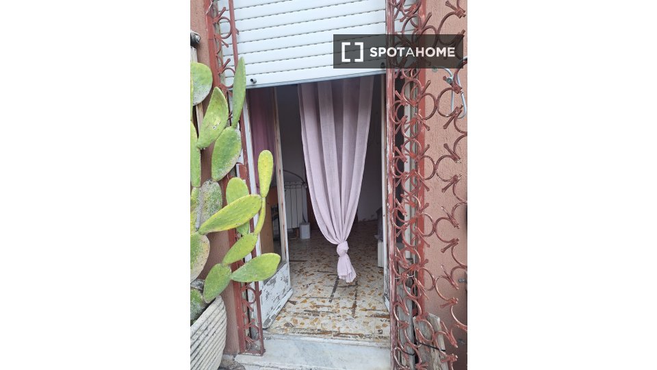 Double room Rome, 6 beds, 180m² — photo 3