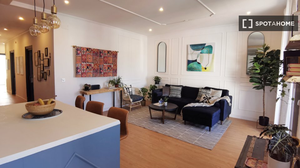 Apartment Lisbon, 3 beds, 110m² — photo 7