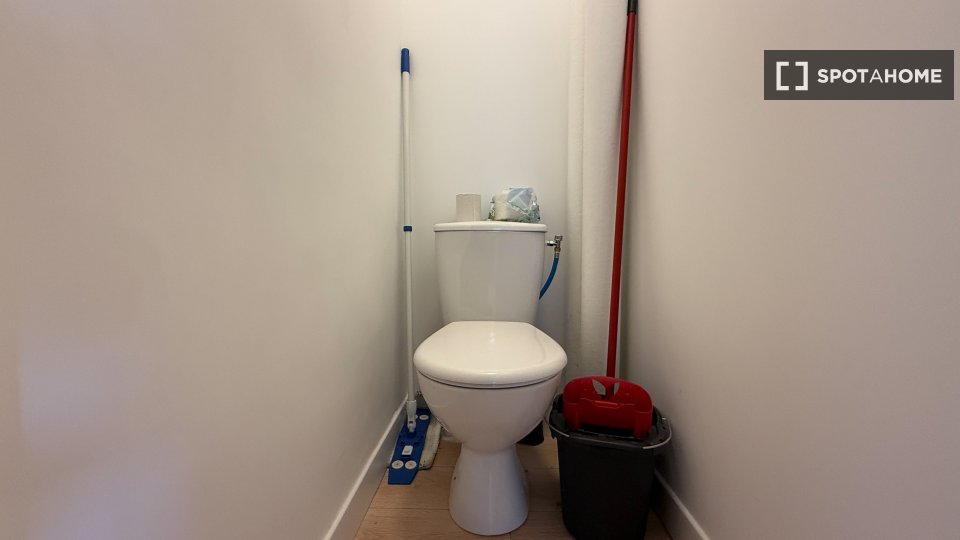 Double room Lyon, 3 beds, 66m² — photo 17