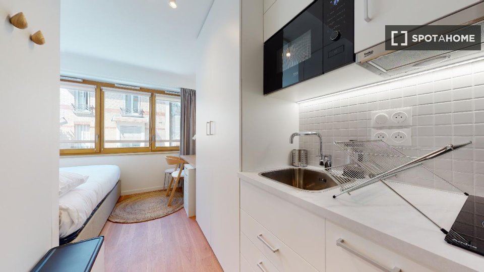 Apartment Paris, 17 beds — photo 23