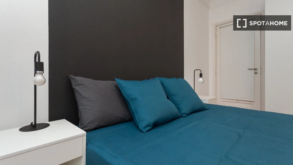 Double room Lisbon, 6 beds — photo 10