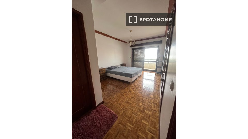 Double room Porto, 3 beds — photo 2