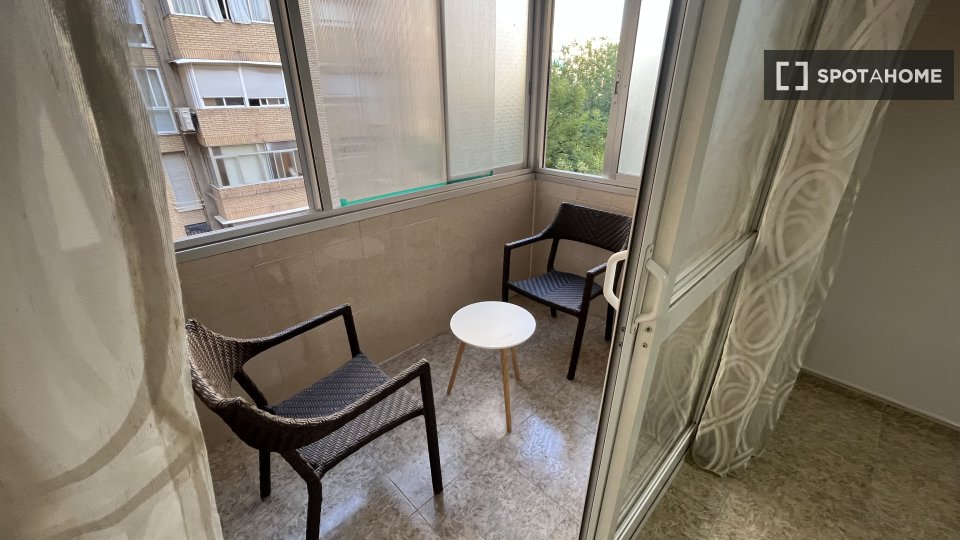 Double room Jaen, 3 beds, 70m² — photo 12