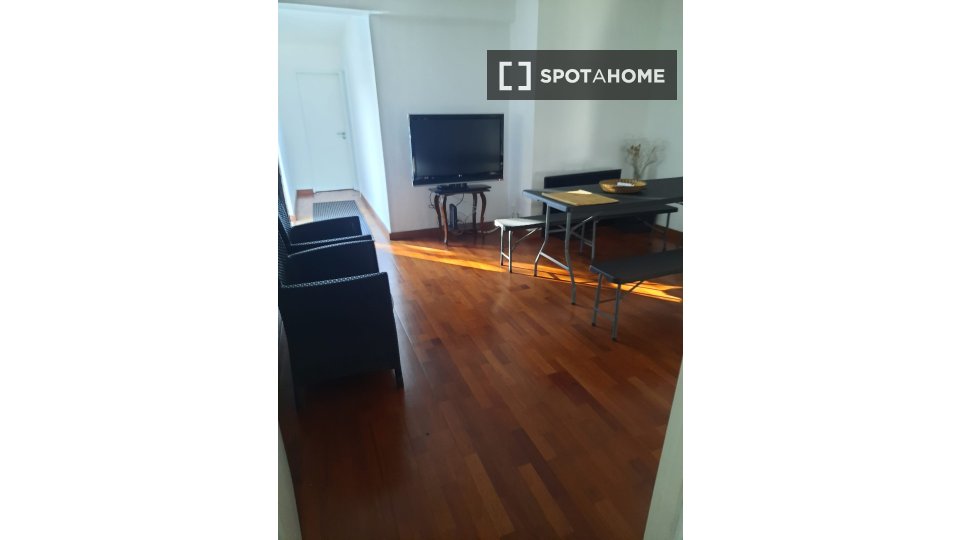 Double room Lisbon, 5 beds — photo 10