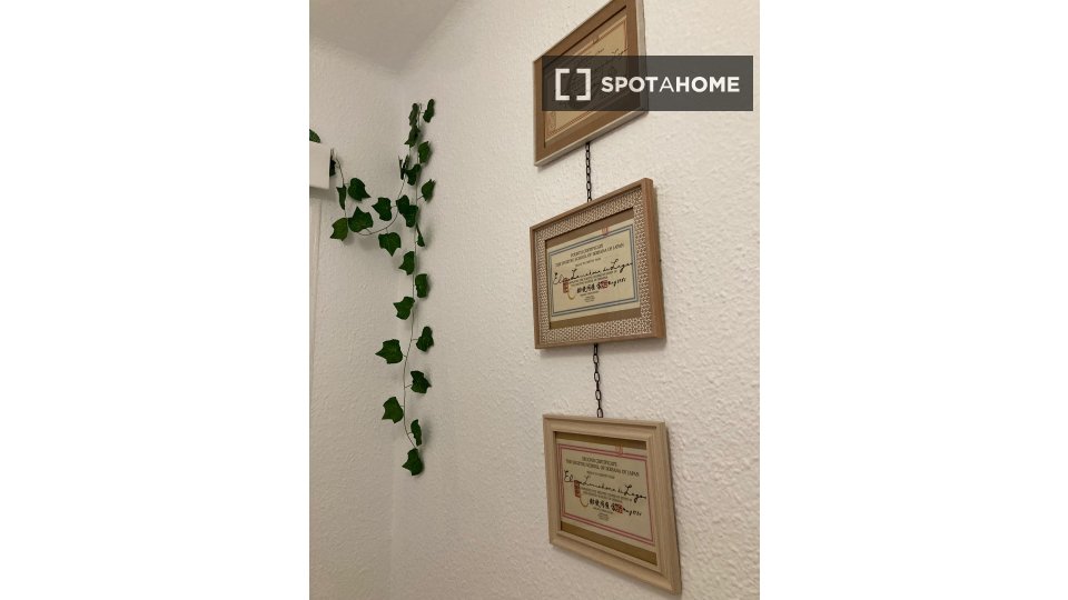 Double room Barcelona, 3 beds, 90m² — photo 20
