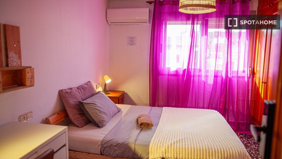 Double room Valencia, 4 beds, 140m² — photo 24