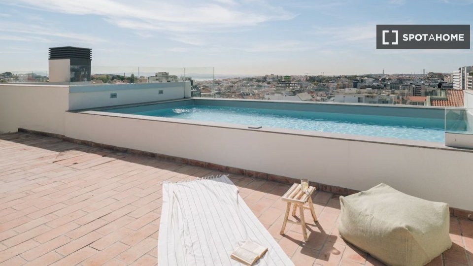 Apartment Lisbon, 1 bed — photo 14