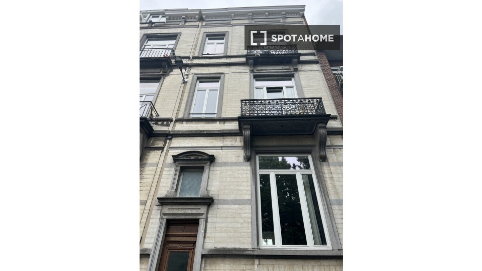 Double room Brussels, 11 beds, 16m² — photo 12