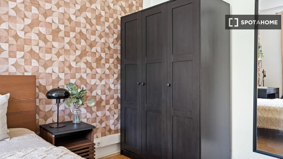 Double room Lisbon, 11 beds — photo 12