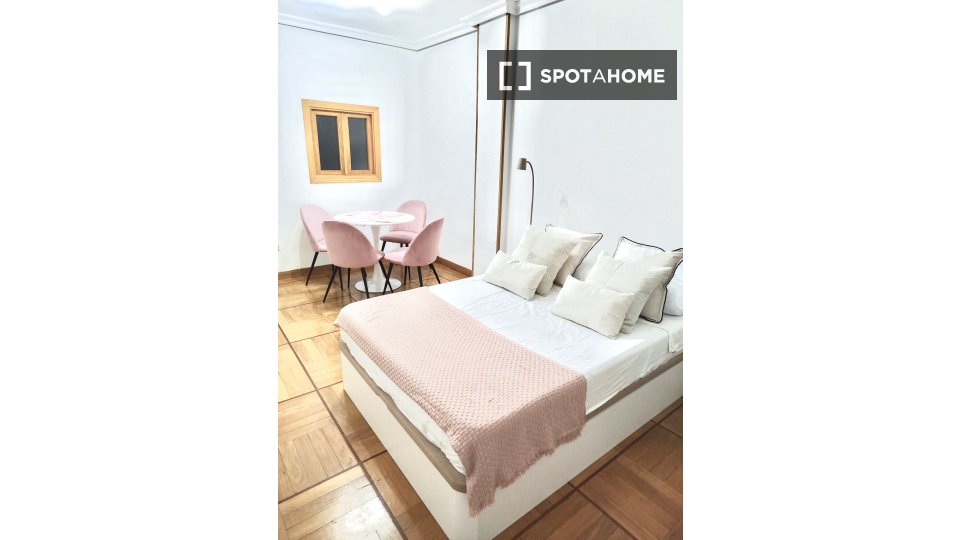 Apartment Madrid, 2 beds, 60m² — photo 15