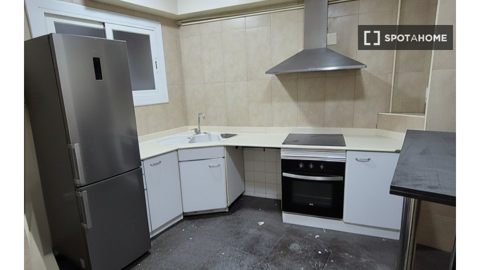 Double room Barcelona, 8 beds, 150m² — photo 11