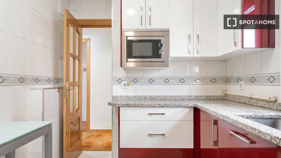 Double room Madrid, 6 beds — photo 20