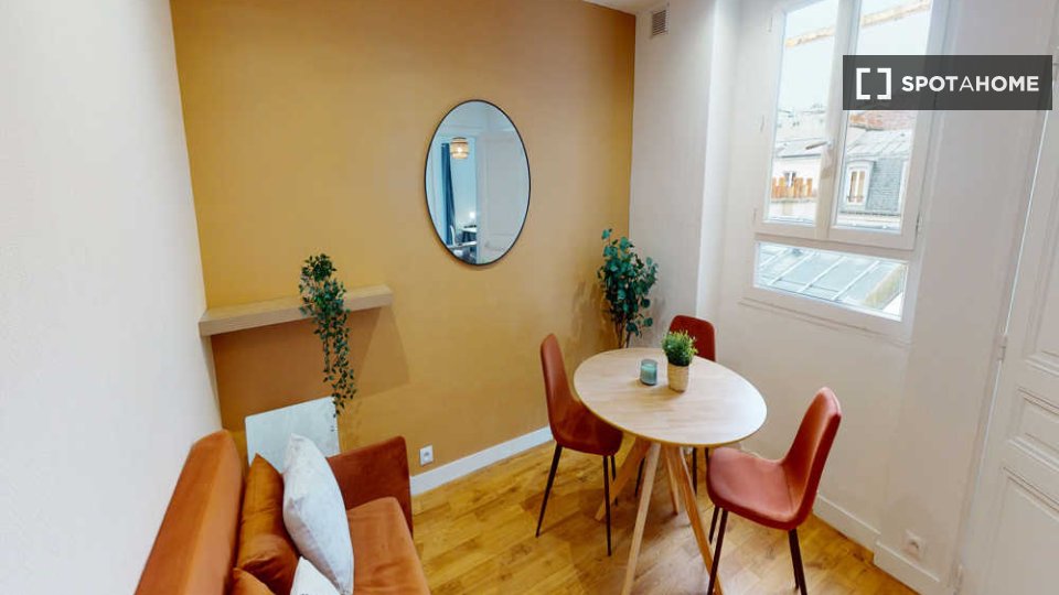 Double room Paris, 9 beds, 150m² — photo 14