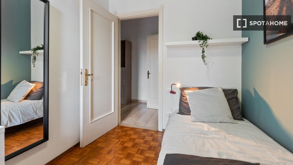 Double room Milan, 4 beds, 92m² — photo 12