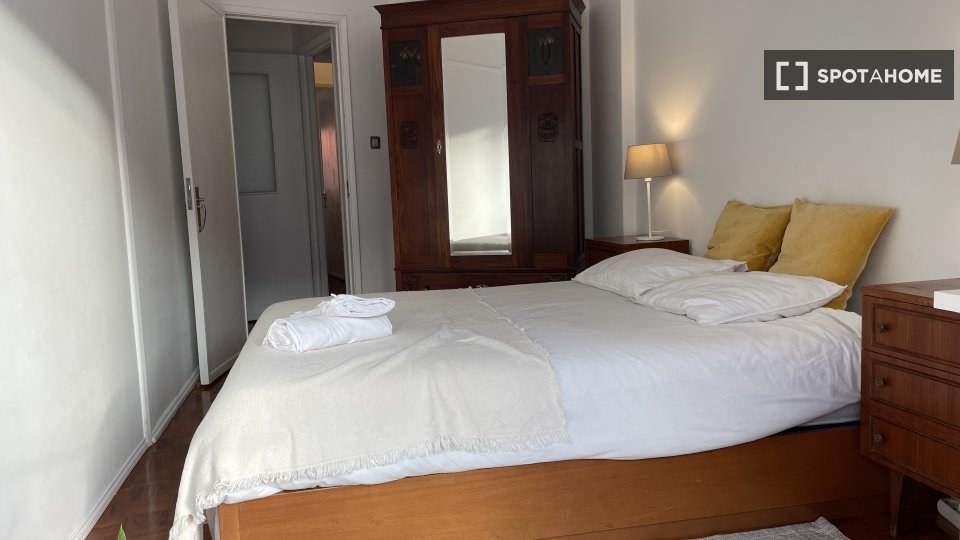 Double room Lisbon, 4 beds, 100m² — photo 2
